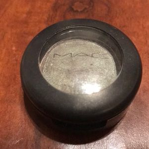 MAC Club Satin Eyeshadow